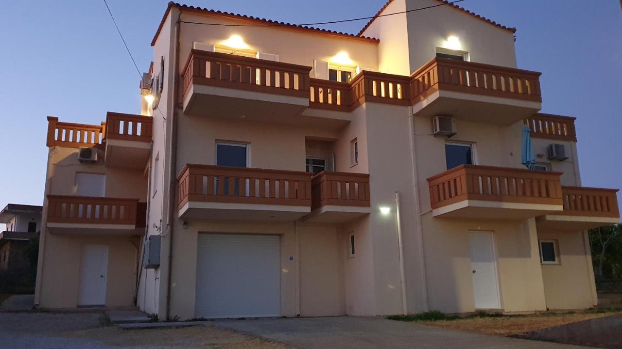 Blue Bay Apartment Chania  Bagian luar foto
